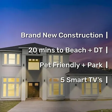 Newly Built Stylish Retreat With Designer Kitchen - Near Park & Beach
